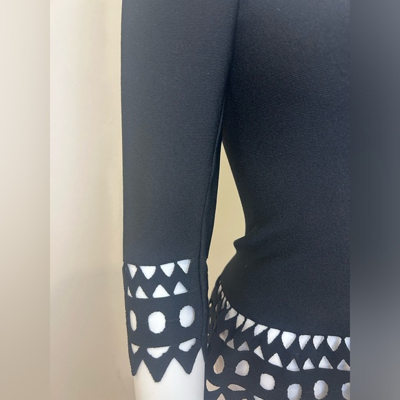 Black Alaïa Quarter Sleeve Top - Picture 10 of 11